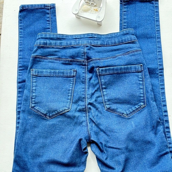 Forever 21 demin skinny jeans - Picture 6 of 8